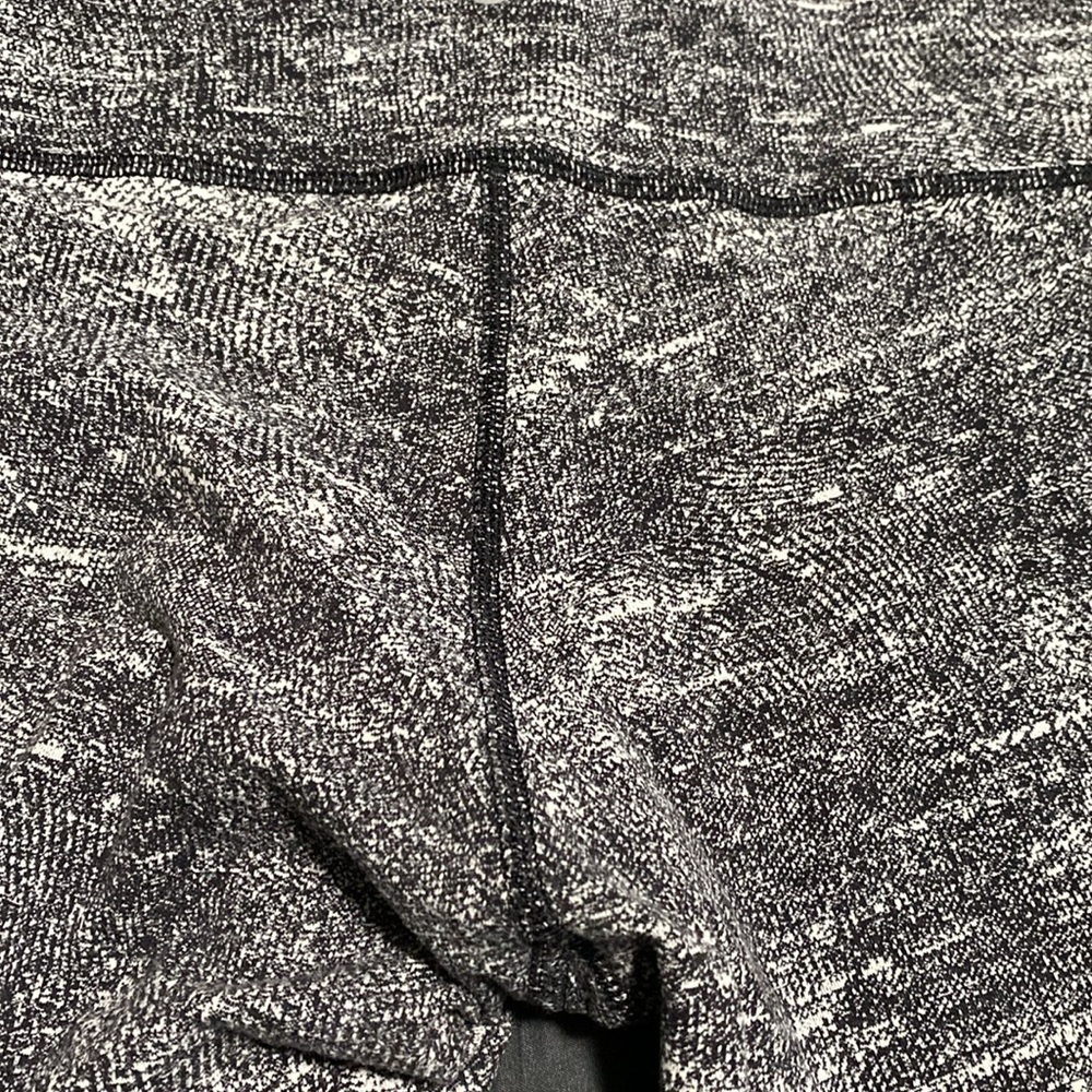 Lululemon Wunder Under Crop Hi-Rise 21" - Picture 8 of 11